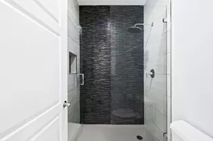 144 Isle of Venice Dr, Fort Lauderdale, FL 33301 - Photo 46