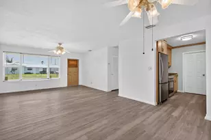 19035 SE Southgate Dr, Jupiter, FL 33469 - Photo 6