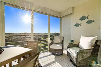 575 Oaks Lane #703, Pompano Beach, FL 33069 - Photo 10