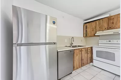 521 Springdale Circle, Palm Springs, FL 33461 - Photo 22