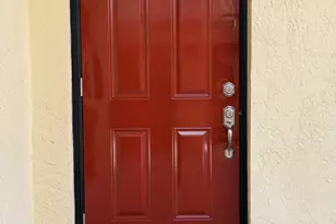 521 Springdale Cir, Palm Springs, FL 33461 - Photo 10