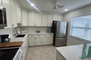 27 Capri, Delray Beach, FL 33484 - Photo 8