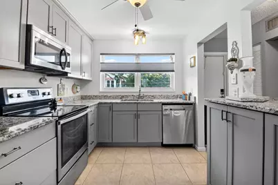 2016 S Federal Highway #E309, Boynton Beach, FL 33435 - Photo 2