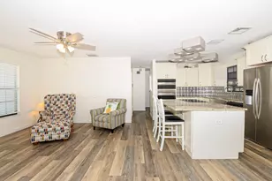 764 SE Evergreen Terrace, Port Saint Lucie, FL 34983 - Photo 6