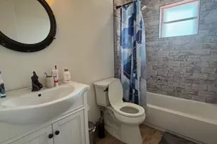 15061 Norfolk Ln, Davie, FL 33331 - Photo 6