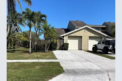 12718 Westhampton Circle, Wellington, FL 33414 - Photo 2