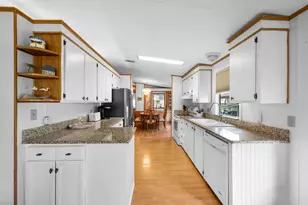 7894 SE Saratoga Dr E, Hobe Sound, FL 33455 - Photo 14