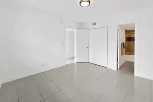 801 NE 18th Ct, Fort Lauderdale, FL 33305 - Photo 8