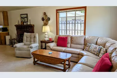 1097 NE Kubin Avenue, Jensen Beach, FL 34957 - Photo 2