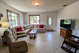 1097 NE Kubin Ave, Jensen Beach, FL 34957 - Photo 6