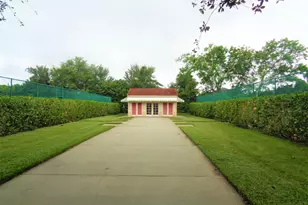 1650 N 42ND Cir, Vero Beach, FL 32967 - Photo 44