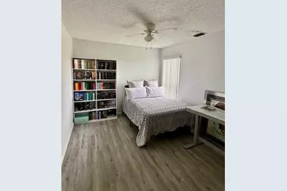 1803 Waterview Circle, Palm Springs, FL 33461 - Photo 8