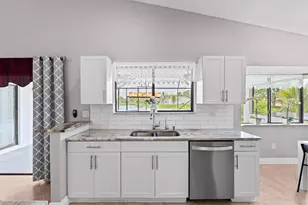 10218 NW 71st Pl, Tamarac, FL 33321 - Photo 18