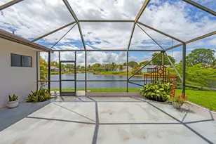 10218 NW 71st Pl, Tamarac, FL 33321 - Photo 14