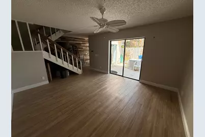 717 W Ocean Avenue, Lantana, FL 33462 - Photo 2