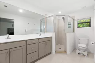 1004 Sweet Briar Ln, Riviera Beach, FL 33410 - Photo 14