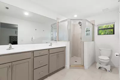 1004 Sweet Briar Lane, Riviera Beach, FL 33410 - Photo 14