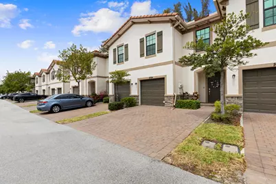 1004 Sweet Briar Lane, Riviera Beach, FL 33410 - Photo 2
