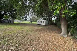 1818 SE Vesthaven Ct, Port Saint Lucie, FL 34952 - Photo 6