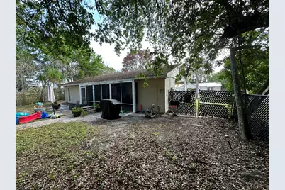 1818 SE Vesthaven Court, Port Saint Lucie, FL 34952 - Photo 14