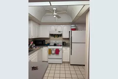 319 SE 27th Street, Cape Coral, FL 33904 - Photo 6