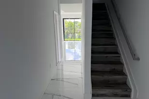 110 NW 15th Ct, Pompano Beach, FL 33060 - Photo 2