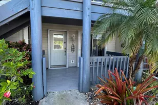 1585 NE Beacon Dr, Jensen Beach, FL 34957 - Photo 2