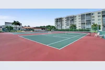 8900 Washington Street, Pembroke Pines, FL 33025 - Photo 36