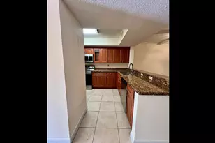 8266 NW 24th St, Coral Springs, FL 33065 - Photo 6