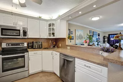 2850 N Palm Aire Drive #401, Pompano Beach, FL 33069 - Photo 10