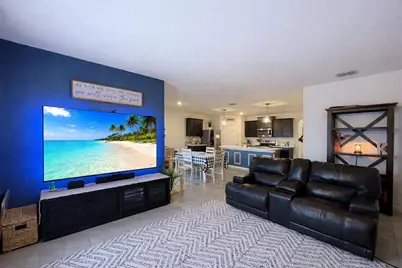 1040 SW Canary Terrace, Port Saint Lucie, FL 34953 - Photo 12