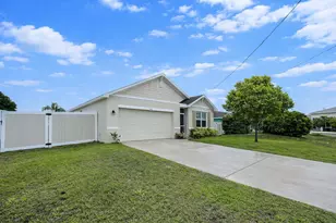 1040 SW Canary Terrace, Port Saint Lucie, FL 34953 - Photo 2