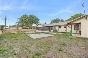 325 NW Rebecca Ave, Port Saint Lucie, FL 34983 - Photo 26