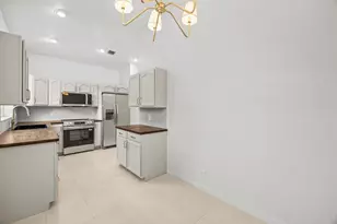 8406 Mulligan Cir, Port Saint Lucie, FL 34986 - Photo 14