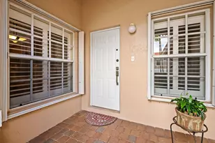 13050 NW 5th St, Pembroke Pines, FL 33028 - Photo 4