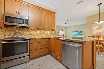 13050 NW 5th Street, Pembroke Pines, FL 33028 - Photo 14