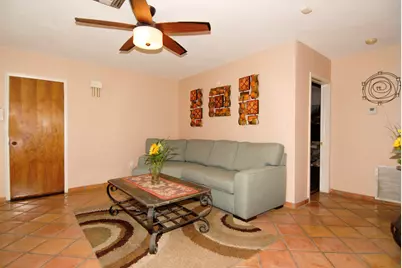 205 SE 4th Terrace #1-2, Dania Beach, FL 33004 - Photo 4