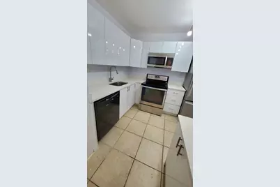 721 N Pine Island Road #103, Plantation, FL 33324 - Photo 8