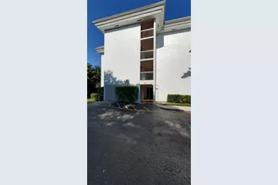 721 N Pine Island Road #103, Plantation, FL 33324 - Photo 2