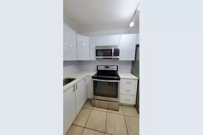 721 N Pine Island Road #103, Plantation, FL 33324 - Photo 10