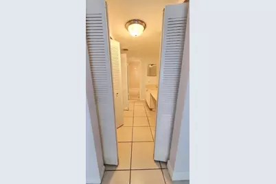 721 N Pine Island Road #103, Plantation, FL 33324 - Photo 24