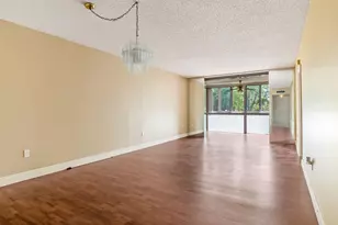 5935 Del Lago Cir, Sunrise, FL 33313 - Photo 4