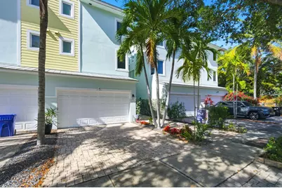 1705 NE 5th Street, Fort Lauderdale, FL 33301 - Photo 2