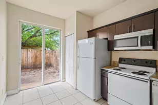 1584 SW 2nd St, Homestead, FL 33030 - Photo 4