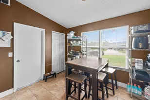 661 NW Kildare St, Port Saint Lucie, FL 34983 - Photo 4