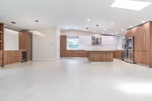 4126 Birchwood Dr, Boca Raton, FL 33487 - Photo 6