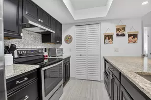 19981 Boca W Dr, Boca Raton, FL 33434 - Photo 2