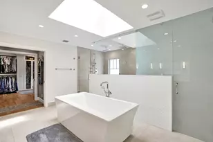 738 Middle River Dr, Fort Lauderdale, FL 33304 - Photo 92