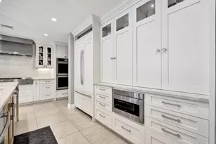 738 Middle River Dr, Fort Lauderdale, FL 33304 - Photo 28