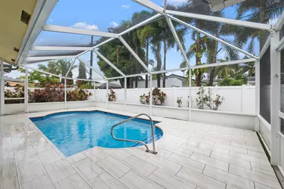 281 N Country Club Boulevard, Boca Raton, FL 33487 - Photo 24
